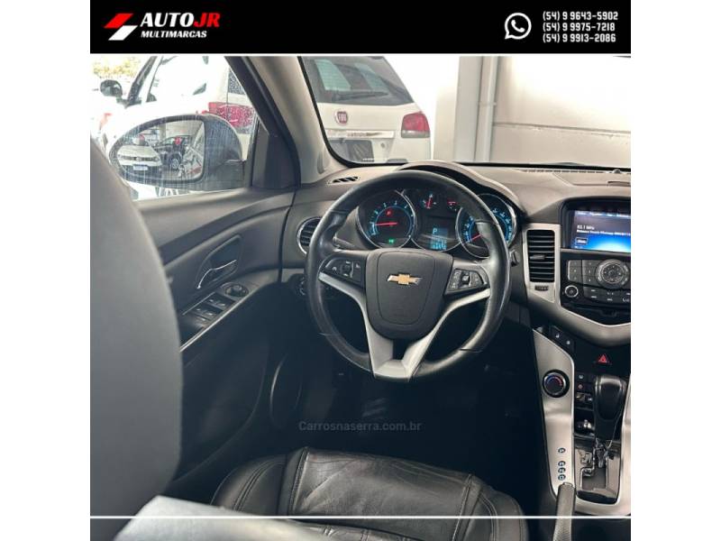 CHEVROLET - CRUZE - 2013/2013 - Preta - R$ 66.900,00