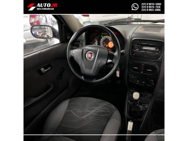 FIAT - STRADA - 2013/2013 - Azul - R$ 42.900,00