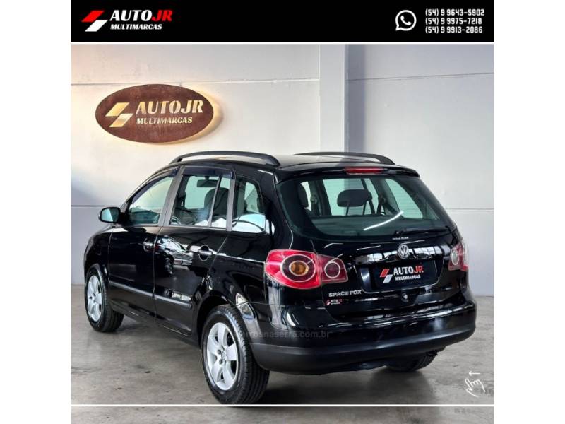 VOLKSWAGEN - SPACEFOX - 2007/2007 - Preta - R$ 31.900,00