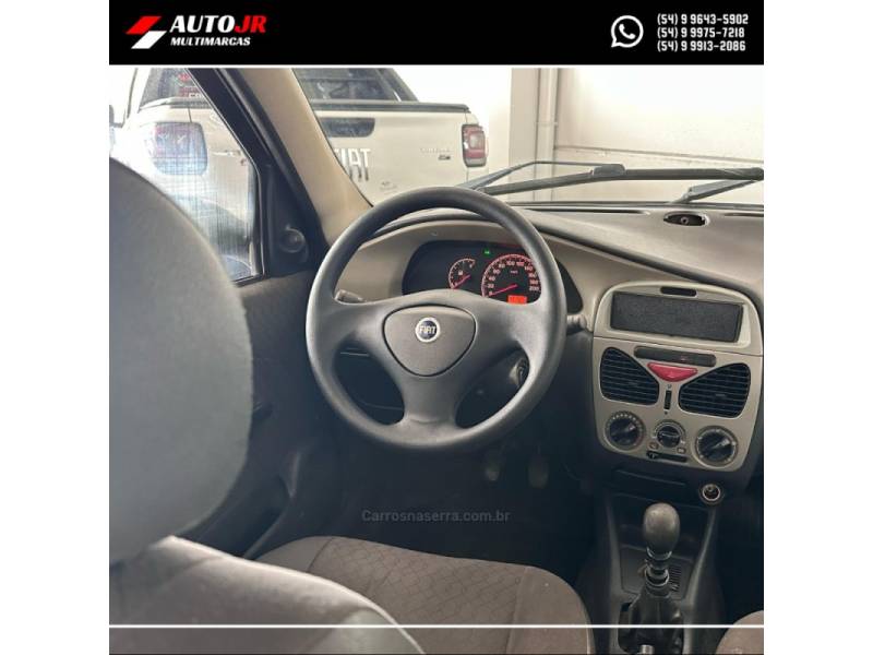 FIAT - SIENA - 2005/2005 - Preta - R$ 17.900,00