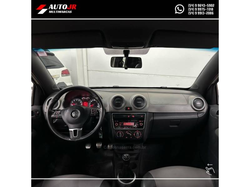 VOLKSWAGEN - SAVEIRO - 2015/2015 - Branca - R$ 68.900,00