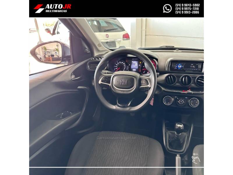 FIAT - CRONOS - 2023/2023 - Preta - R$ 69.900,00