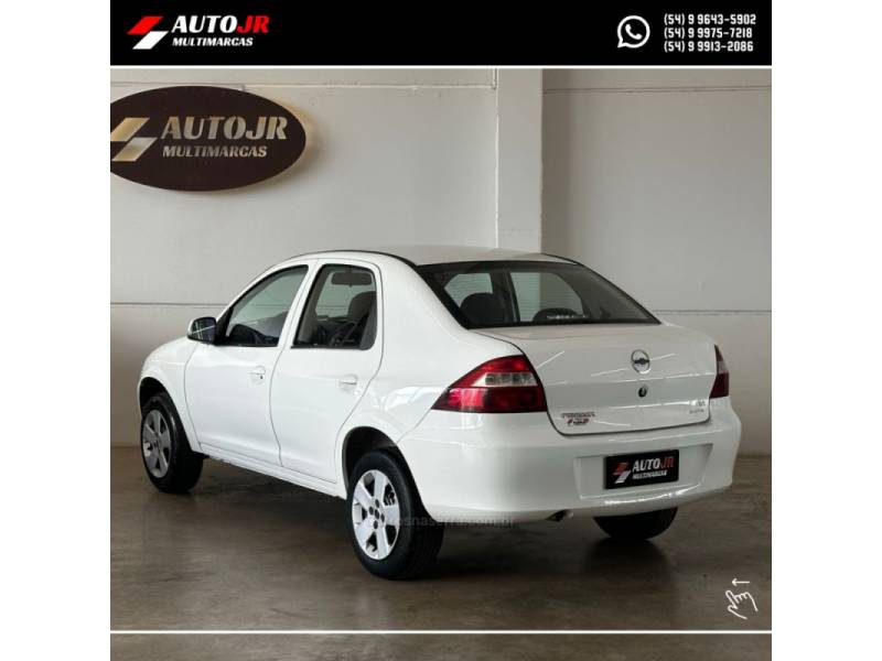 CHEVROLET - PRISMA - 2011/2011 - Branca - R$ 29.900,00