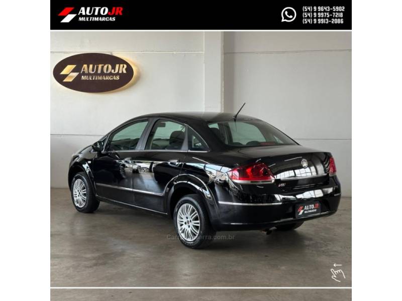 FIAT - LINEA - 2012/2012 - Branca - R$ 31.900,00