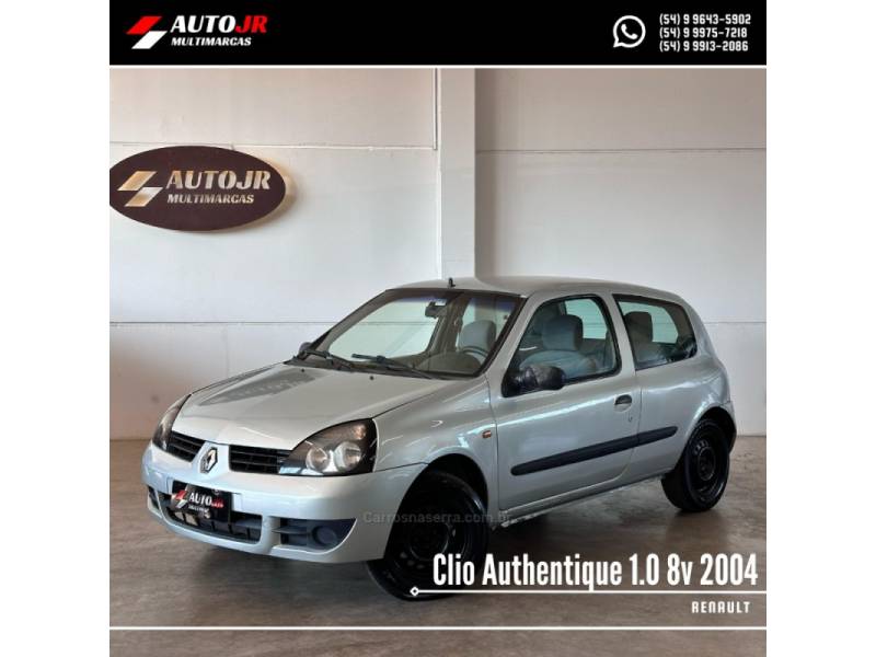 RENAULT - CLIO - 2004/2004 - Prata - R$ 15.900,00