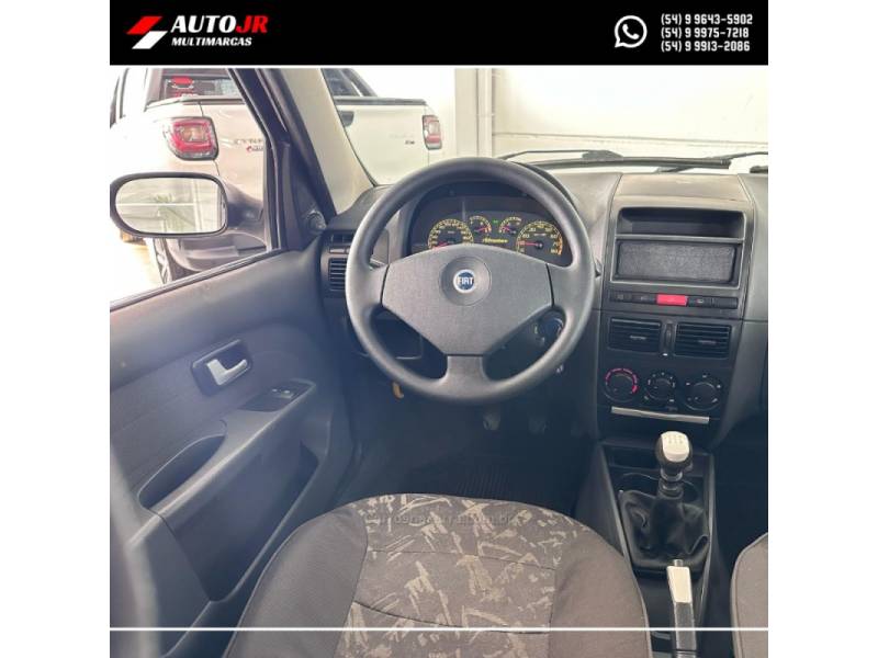 FIAT - PALIO - 2005/2005 - Preta - R$ 26.900,00