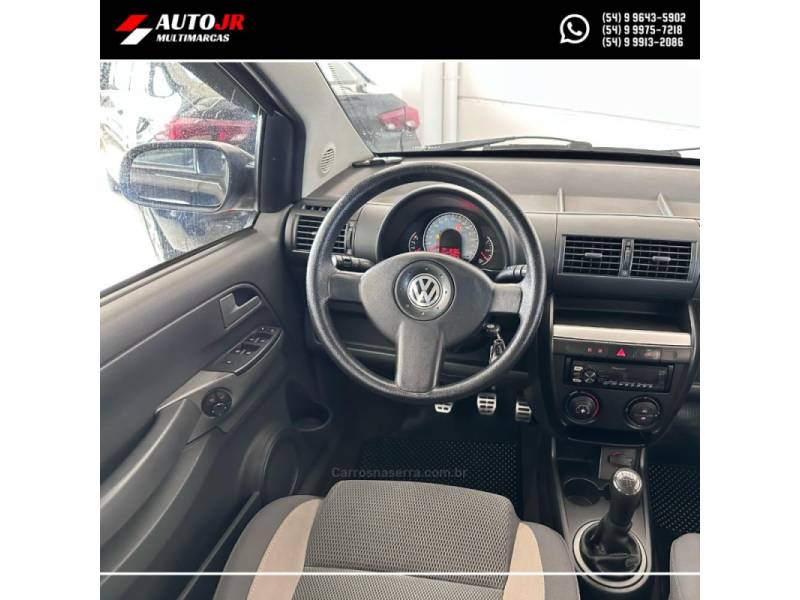 VOLKSWAGEN - CROSSFOX - 2010/2010 - Preta - R$ 39.900,00