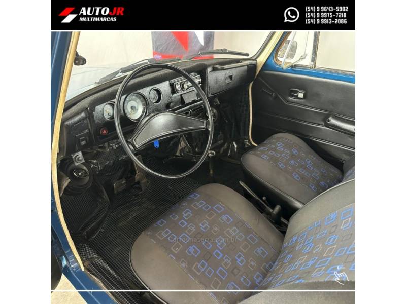 VOLKSWAGEN - VARIANT - 1975/1975 - Azul - R$ 16.900,00
