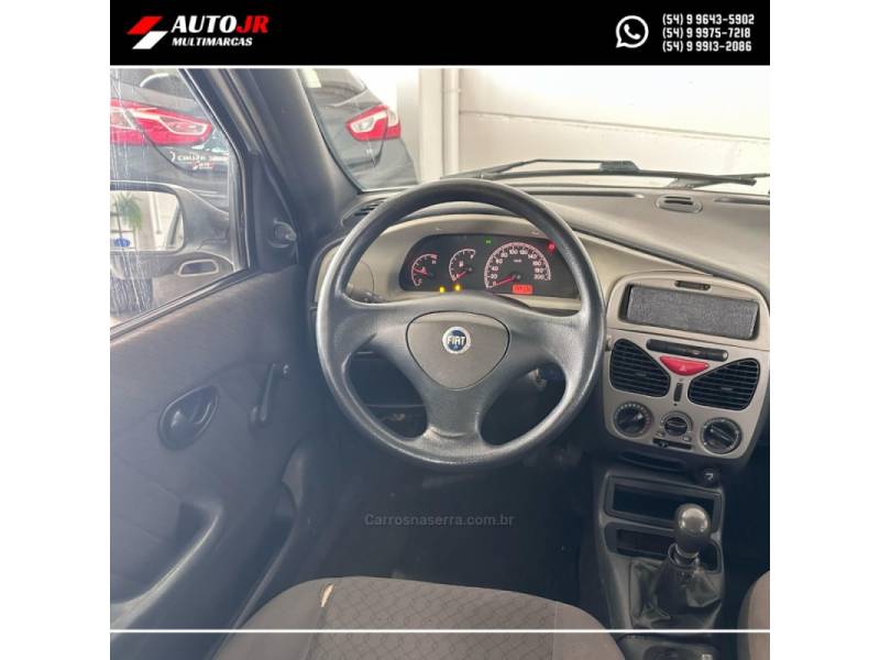 FIAT - SIENA - 2006/2006 - Prata - R$ 18.900,00
