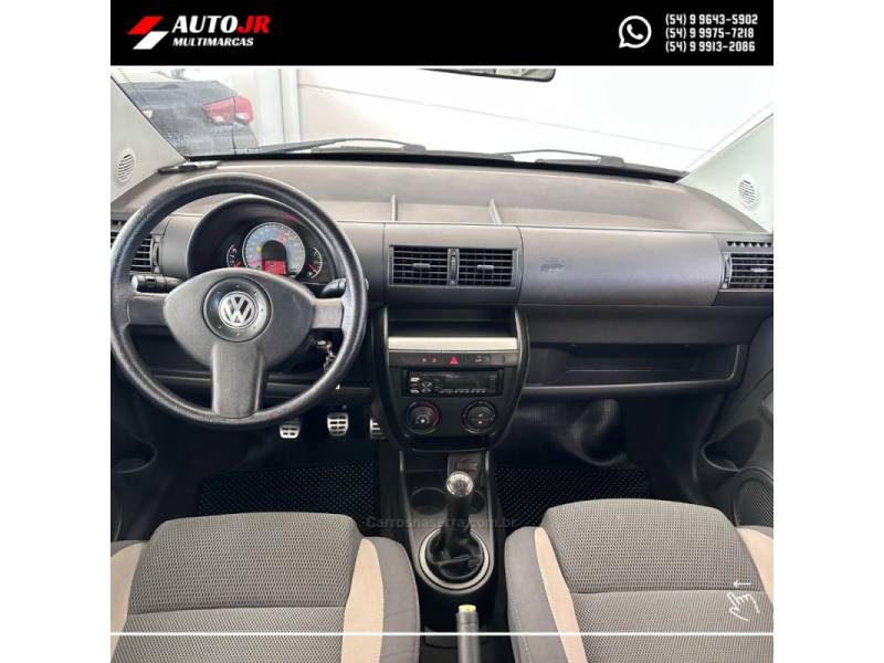 VOLKSWAGEN - CROSSFOX - 2010/2010 - Preta - R$ 39.900,00
