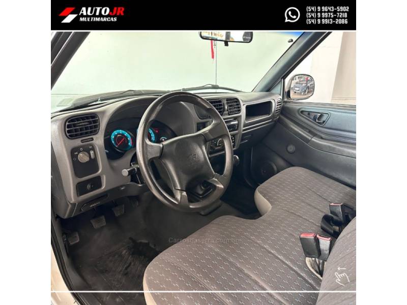 CHEVROLET - S10 - 2009/2009 - Branca - R$ 63.900,00