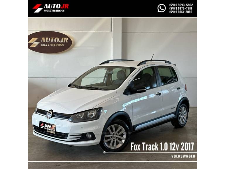 VOLKSWAGEN - FOX - 2017/2017 - Branca - R$ 59.900,00