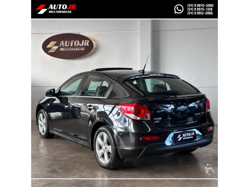 CHEVROLET - CRUZE - 2013/2013 - Preta - R$ 66.900,00