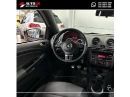 VOLKSWAGEN - SAVEIRO - 2015/2015 - Branca - R$ 68.900,00