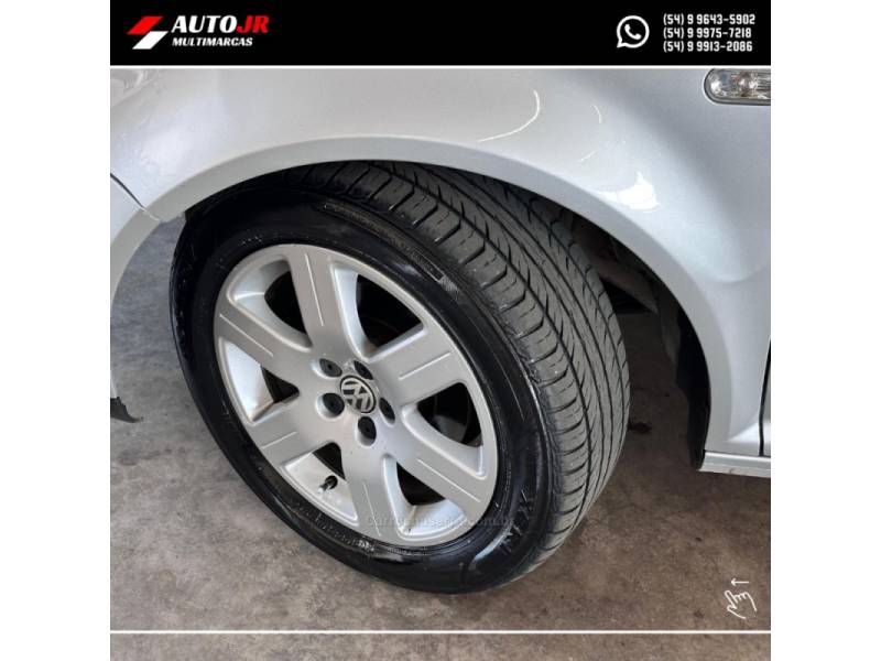 VOLKSWAGEN - BORA - 2009/2009 - Prata - R$ 38.900,00