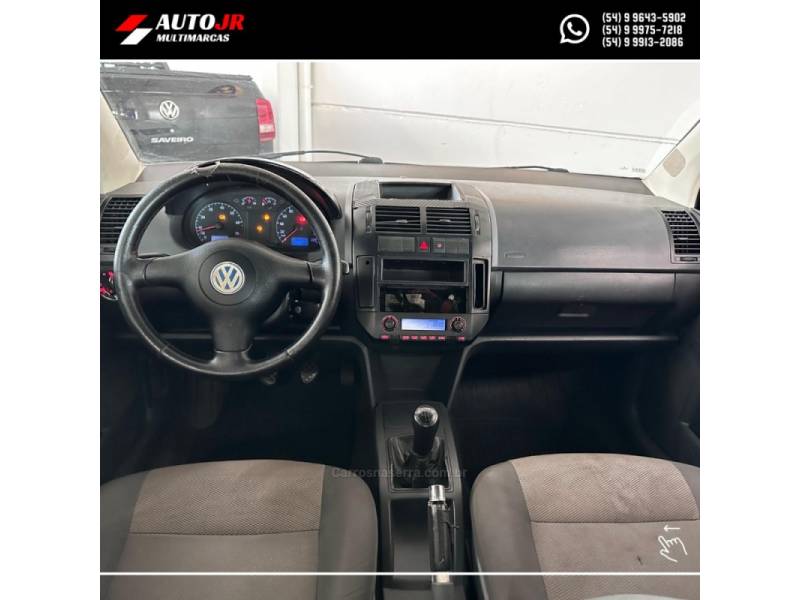 VOLKSWAGEN - POLO SEDAN - 2003/2003 - Branca - R$ 19.900,00